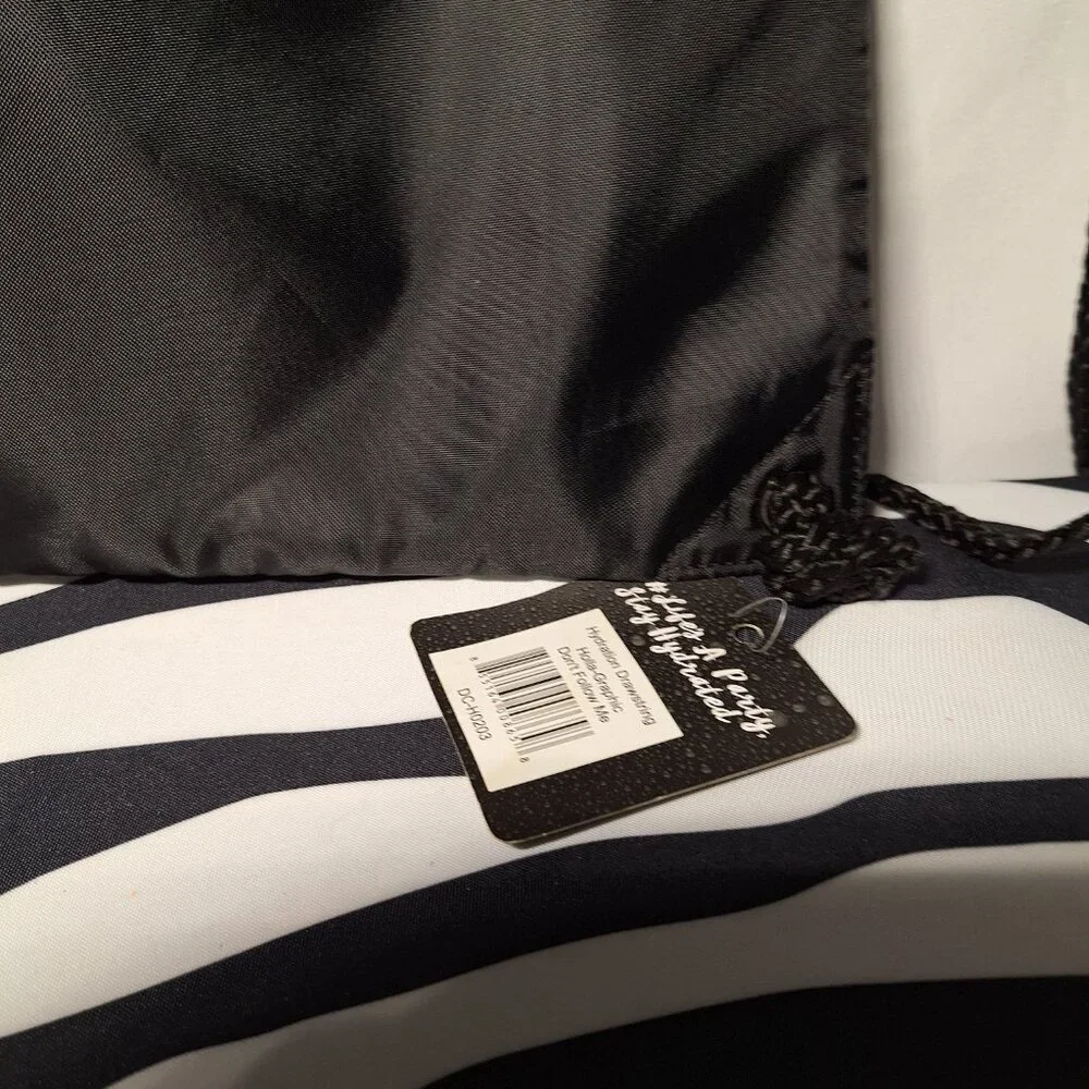 NWT Vibedration Drawstring Backpack Silver Alien